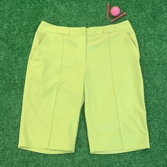 Women Cutter and Buck golf/athletic shorts. Size 8. - Picture 2 of 3